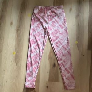 Girls pink patterned yoga pants
